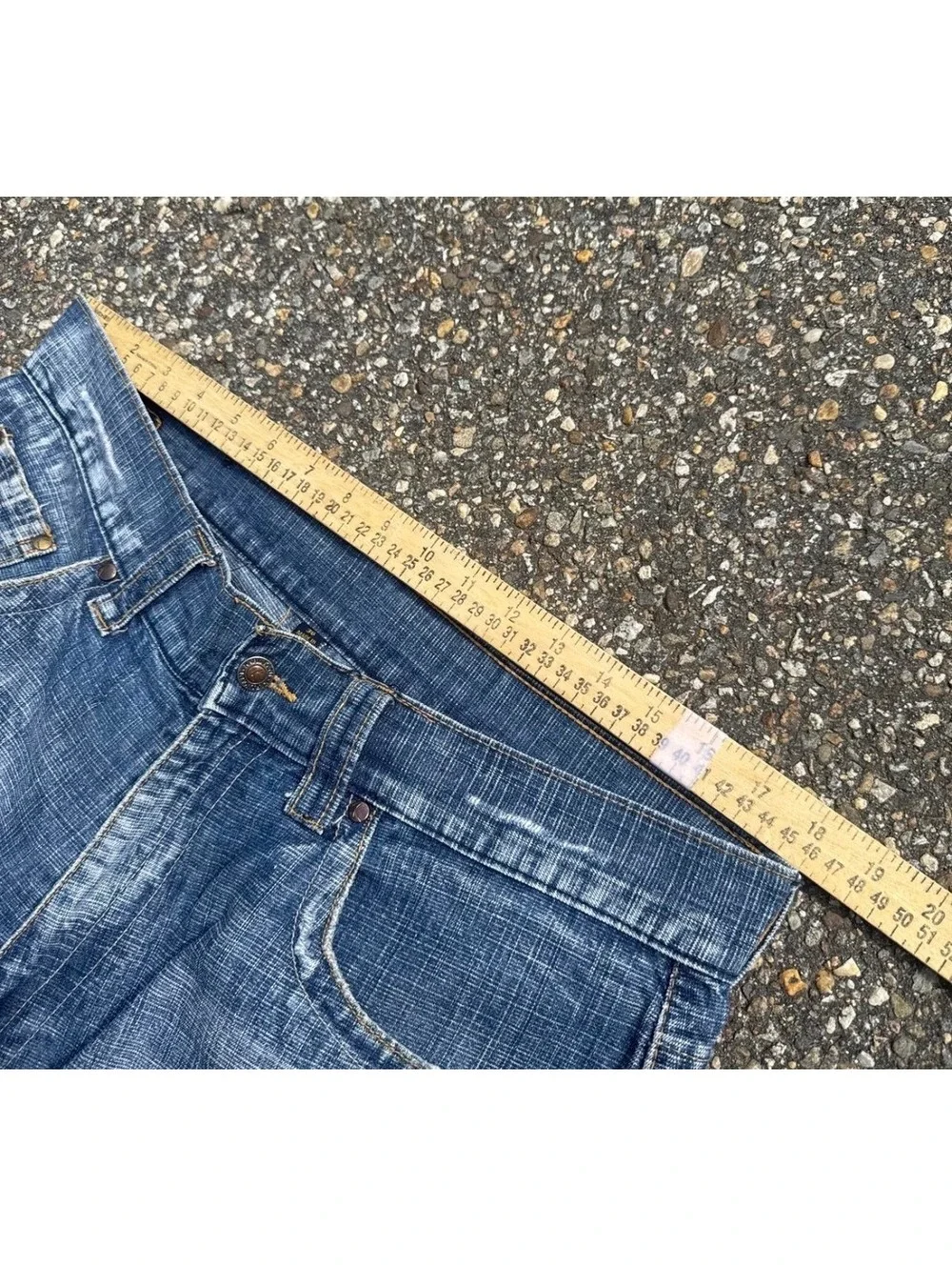 2000s Kani Men's Blue Denim Shorts
